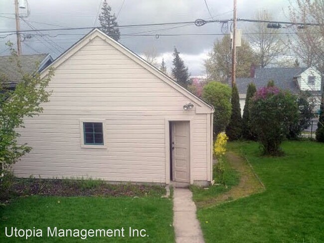Building Photo - 3 br, 1 bath House - 2416 Cornwall Ave