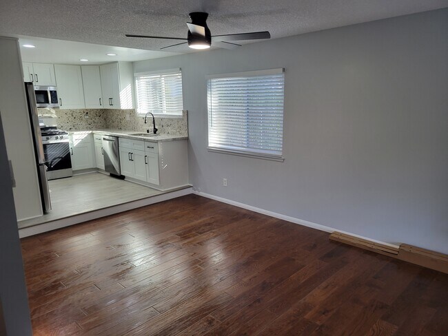 Building Photo - 8417 Joan Ln