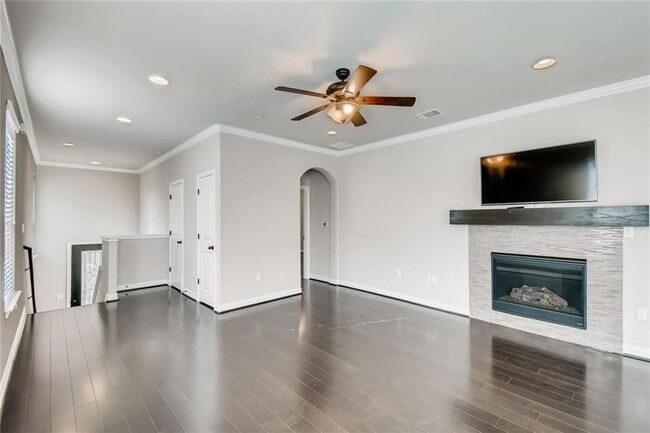 Building Photo - 12213 Terraza Cir