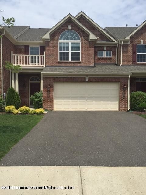 Primary Photo - 31 Oak Leaf Ln
