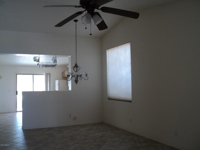Foto del edificio - 4466 E Coyote Washington Dr