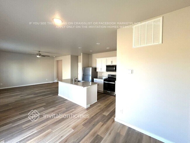 Foto del edificio - 7307 Dolores Ave