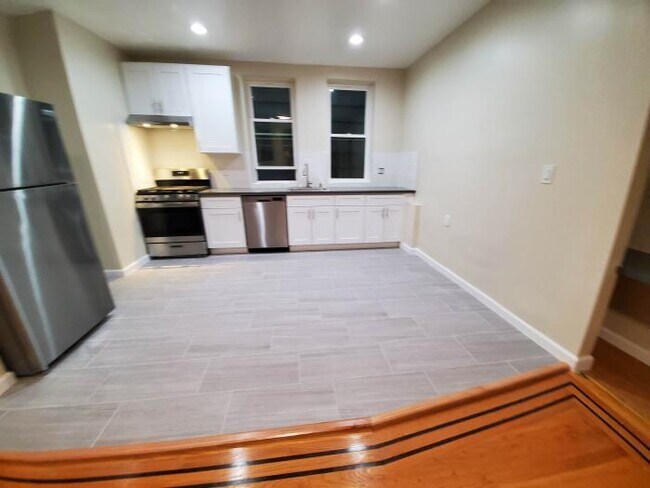 Building Photo - 1 bedroom in San Francisco CA 94115