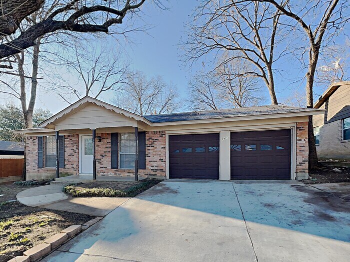 Great Home!! House Rental in Arlington, TX