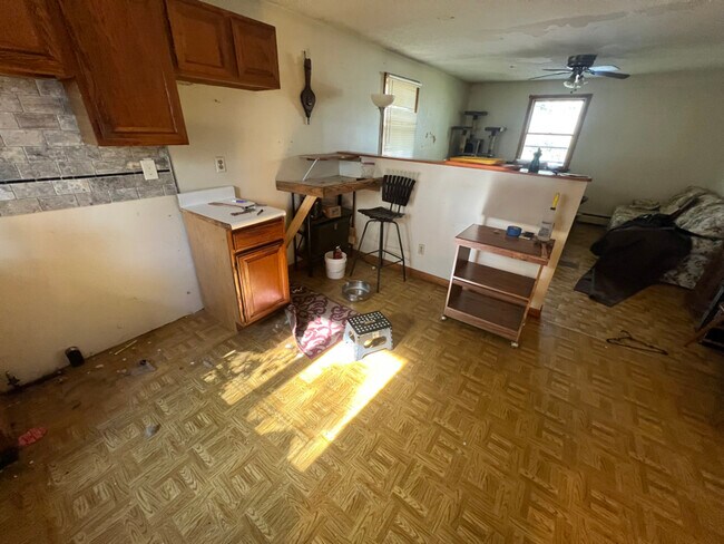 Foto del edificio - 8015 Colonial Dr