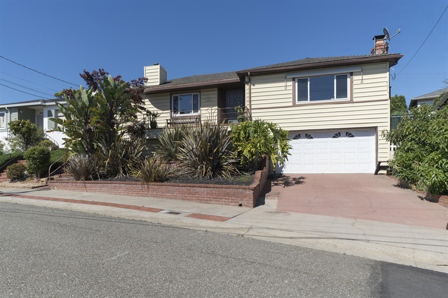 Foto principal - Redwood Heights Lease