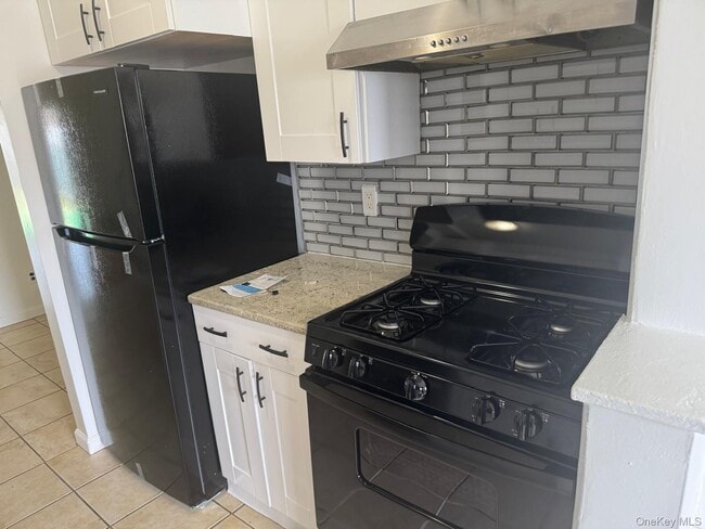 Building Photo - 126 Roosevelt Dr