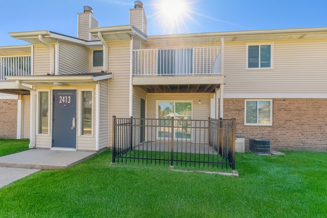 Building Photo - Franklin Park Apartments