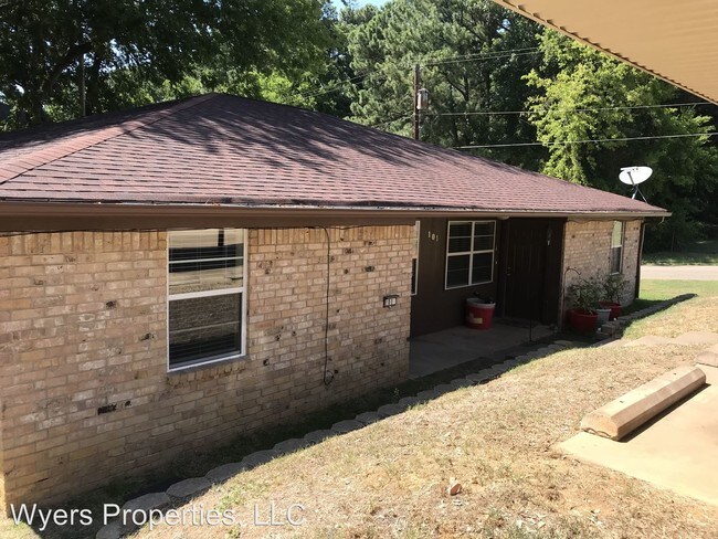 Building Photo - 2 br, 1.5 bath Apartment - 101B Bass
