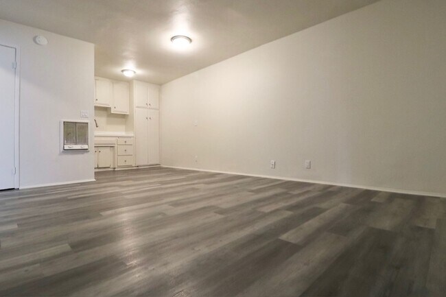 Foto del edificio - 241 Campbell Way