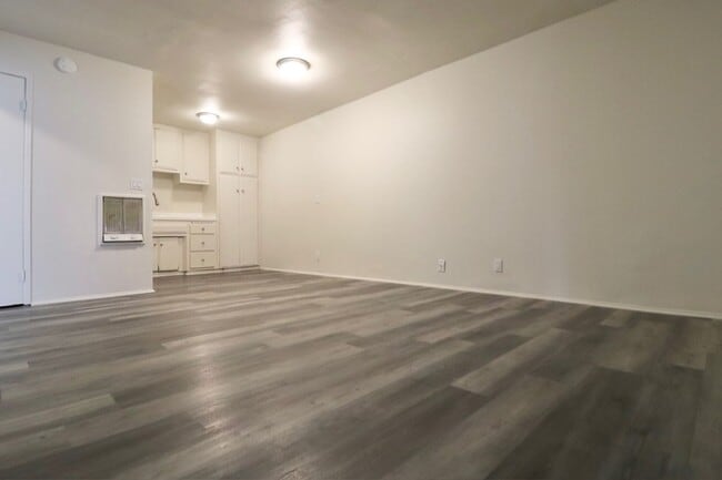 Building Photo - 241 Campbell Way