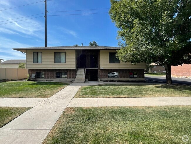 Building Photo - 3943 S 700 W