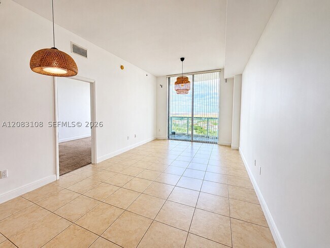 Foto del edificio - 2681 N Flamingo Rd