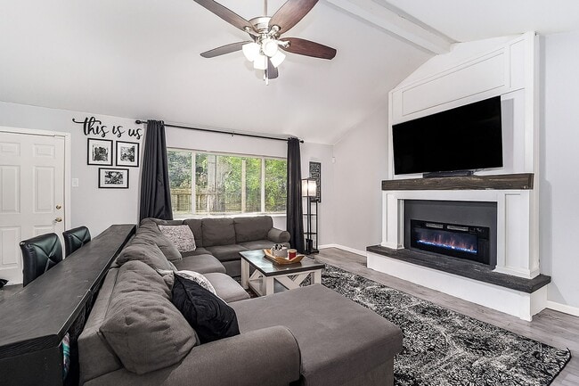 Foto del edificio - 12215 Hillcroft St