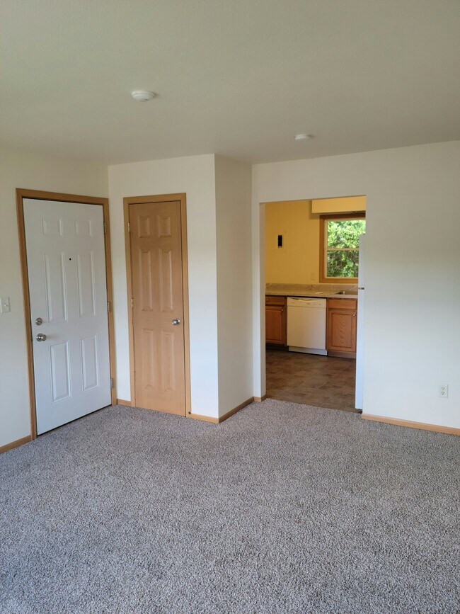 Foto del edificio - 1700 E 12th St