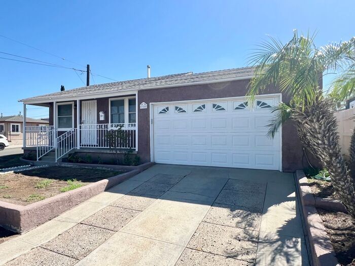 Primary Photo - 2 Bedroom, 1 Bath Home in Legacy Walk – A ...
