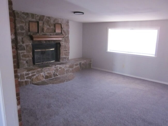 Building Photo - 5515 Randolph Rd