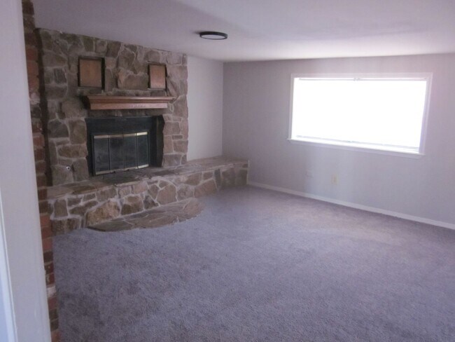 Foto del edificio - 5515 Randolph Rd