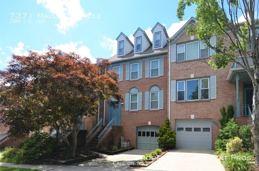 Primary Photo - 4 Level Townhouse in Kingstowne, Alexandria