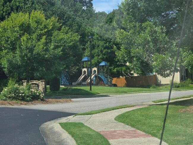 Photo - 1335 Hampton Oaks Dr (Alpharetta, GA) Townhome