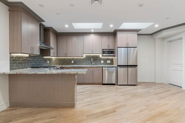 Foto del edificio - 15 Harwood Ct