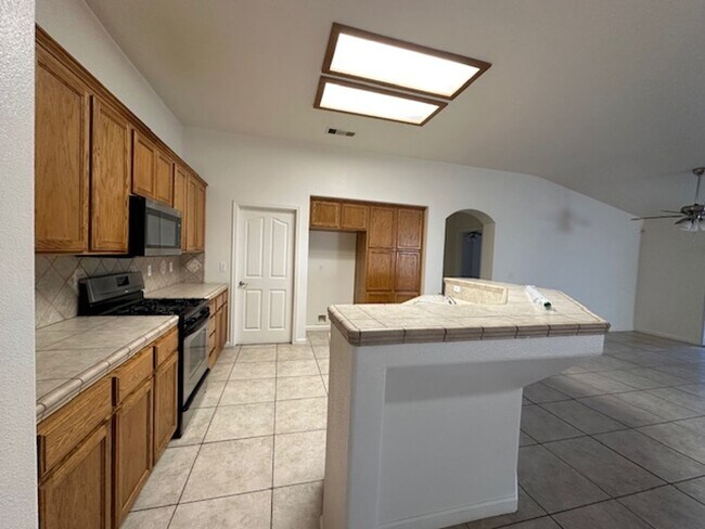 Foto del edificio - Move in Ready