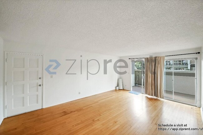 Foto del edificio - 47 Dearborn Pl