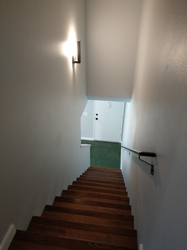 Foto del edificio - 518 Serento Cir