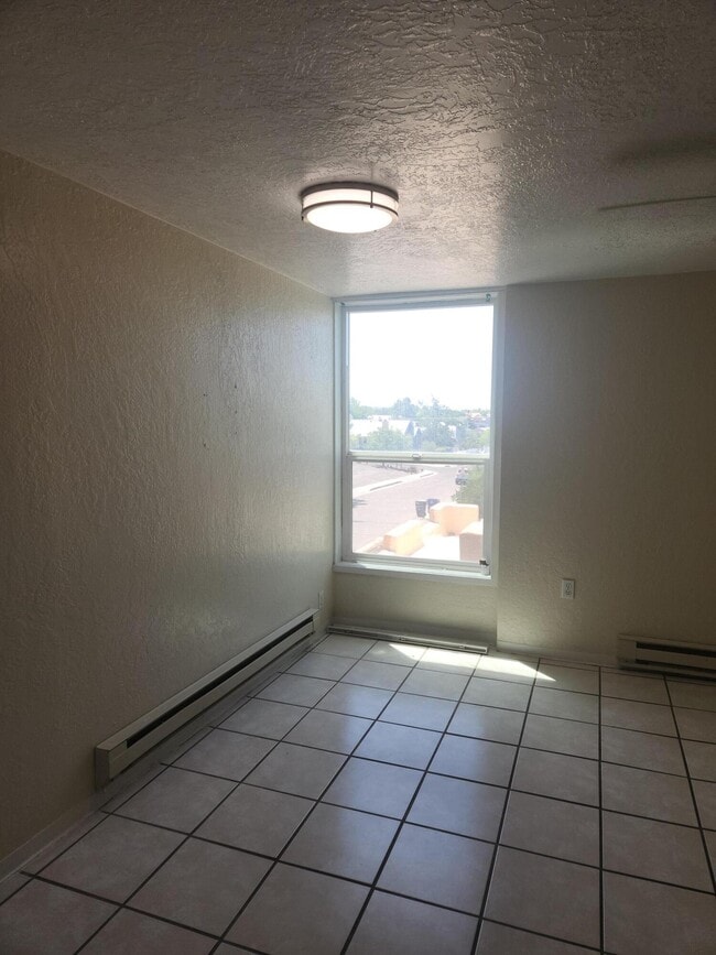 Foto del edificio - 221 Maple St NE