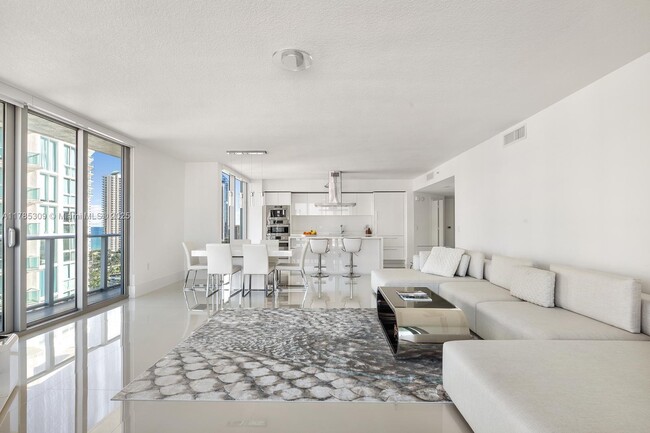 Building Photo - 300 Sunny Isles Blvd