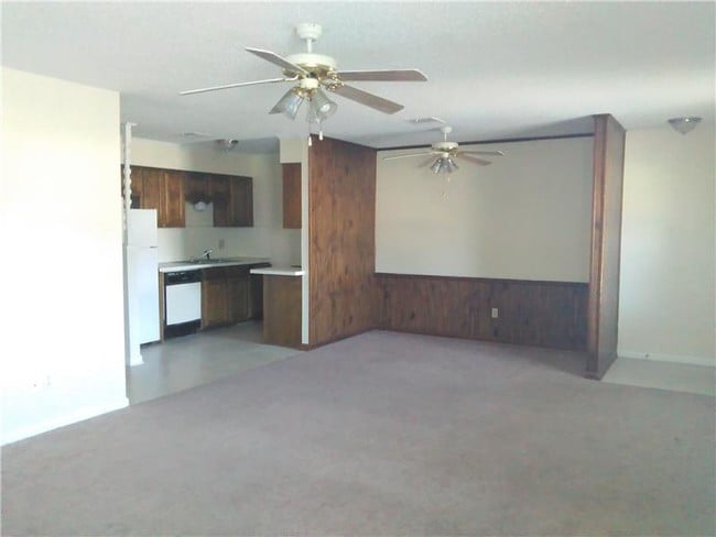 Building Photo - 112 Westridge Dr