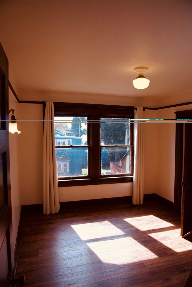 bedroom - Chi Alpha Women’s House