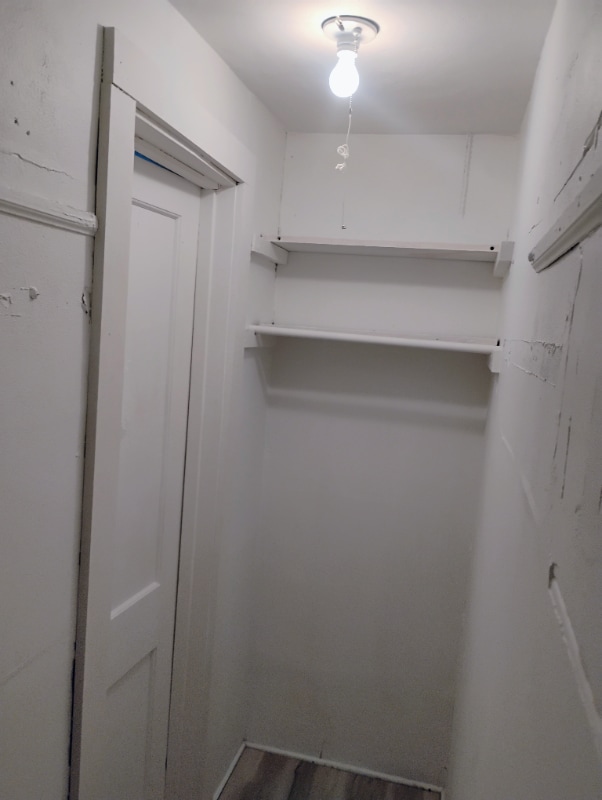 Building Photo - 209 1st Ave