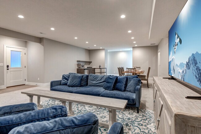 Foto del edificio - 430 E Chalk Creek Rd