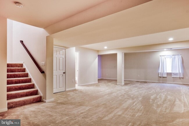 Building Photo - 23 Wellspring Dr
