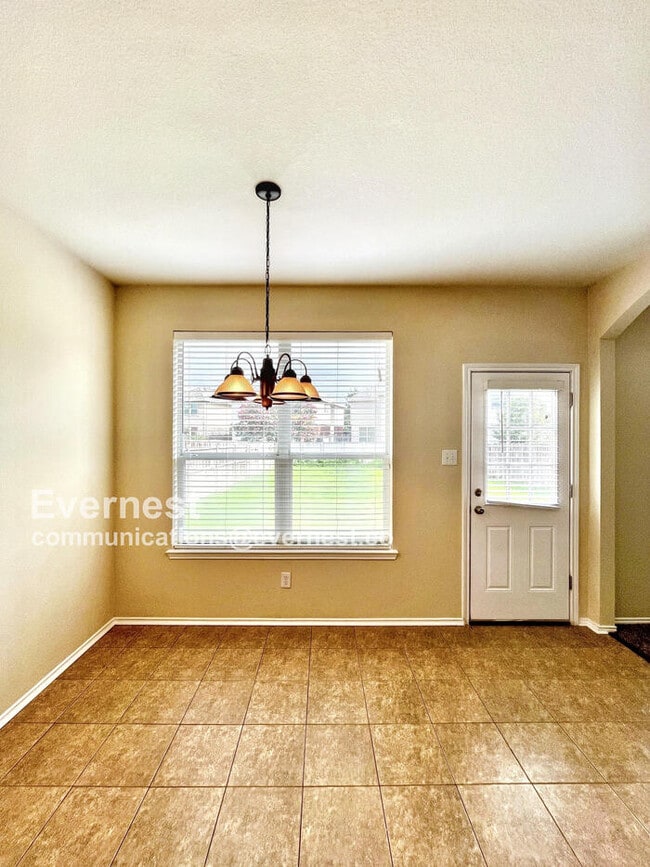 Building Photo - 11569 Petunia Dr