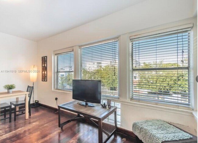 Foto del edificio - 1555 Pennsylvania Ave