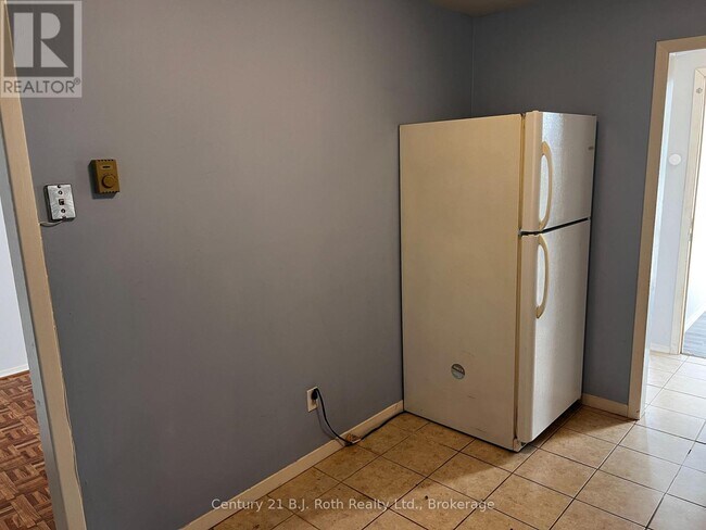 Photo du bâtiment - 520 High St