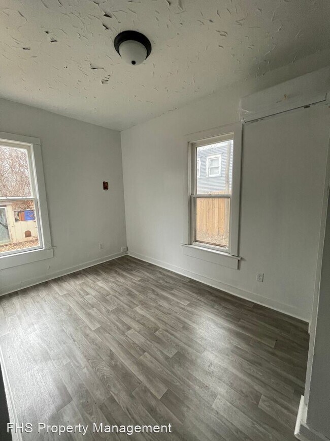 Building Photo - 1 br, 1 bath House - 807 S Nettleton