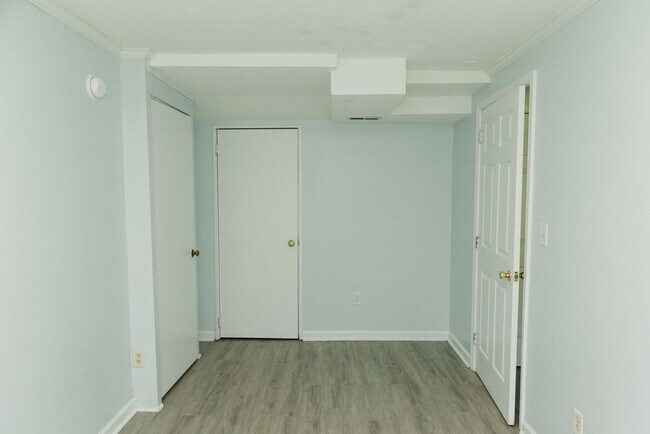 Building Photo - 114 Statford Ct