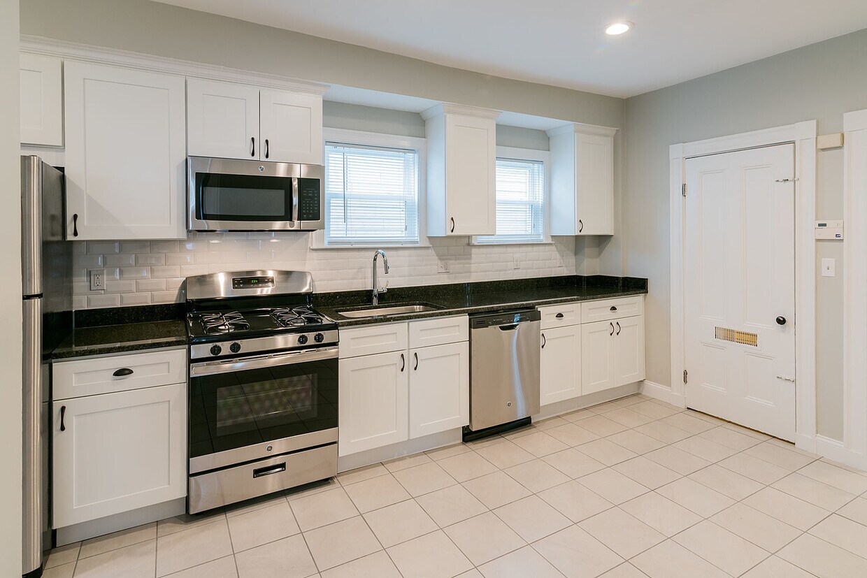 Foto principal - 58 Saunders St