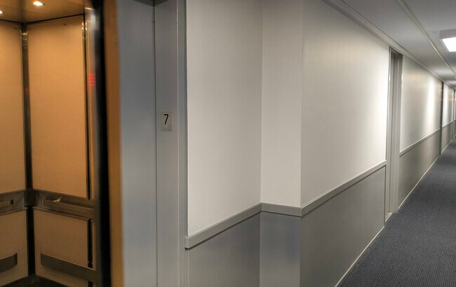 Foto del edificio - 1401 E 55th St