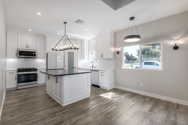 Foto del edificio - 532 Elm Ave