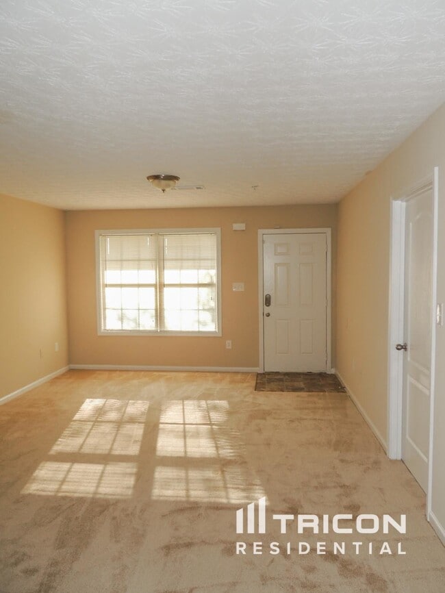 Building Photo - 1026 Weatherwood Pl NE