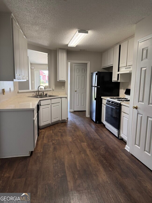 Foto del edificio - 3020 Meadow Glen Pass