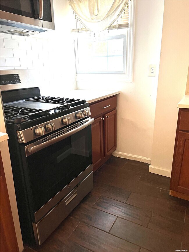 Building Photo - 110-39 174th St