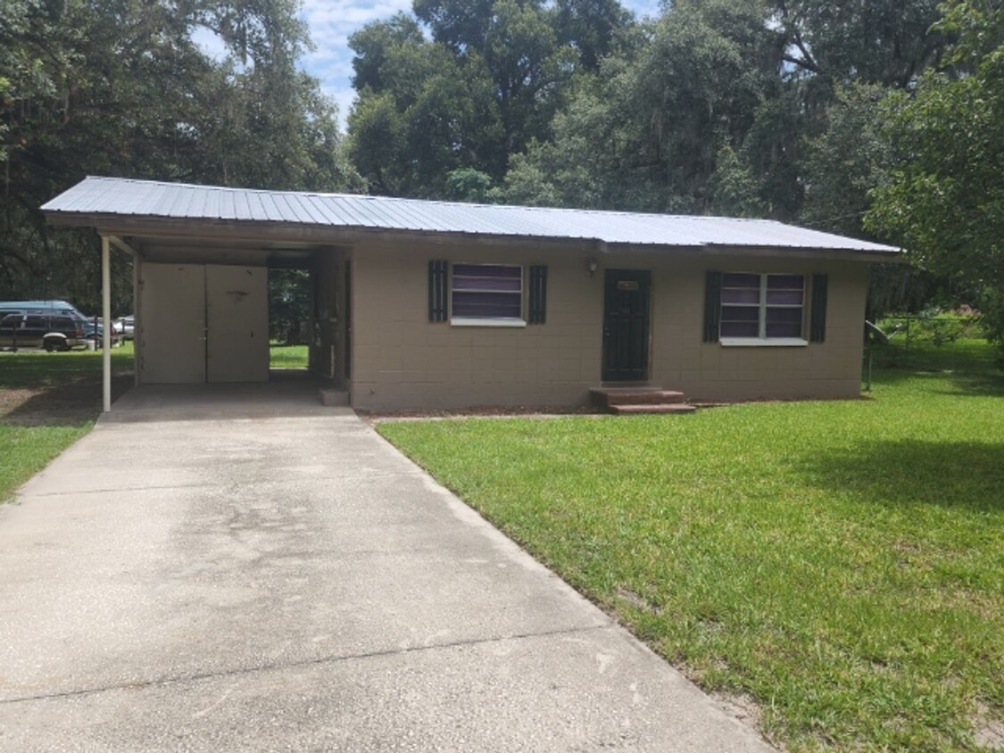 Primary Photo - 2/1 rental home - First month rent only $850