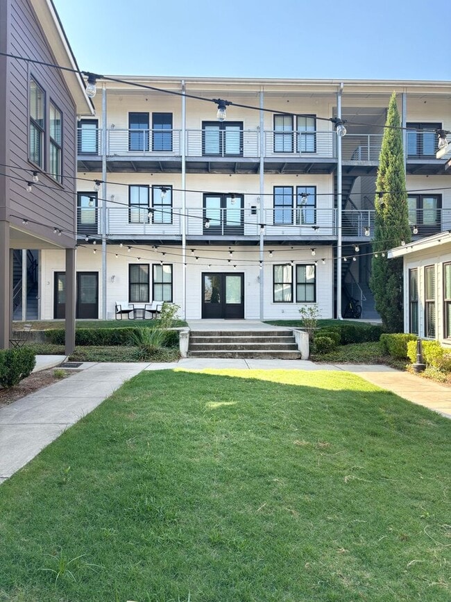 Building Photo - 1716 Habersham St