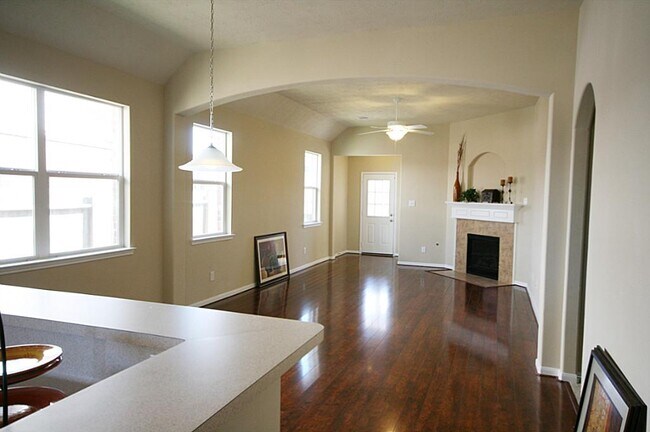 Foto del edificio - 24547 Foxberry Glen Ln