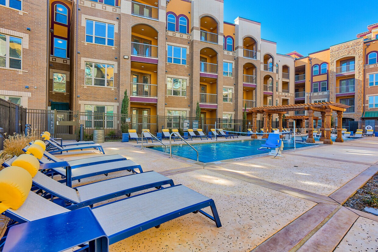 Tower Bay Lofts Apartments 3000 N Stemmons Fwy Lewisville, TX
